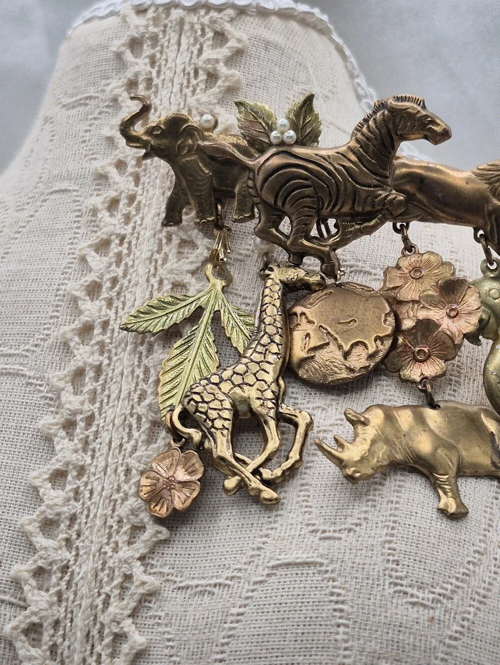 N/A decorative vintage
